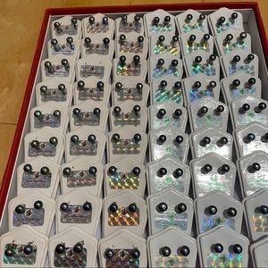 6.5mm black freshwater pearl studs